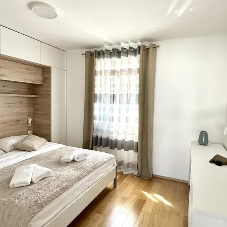 Apartment Fuer 6 Personen Ca 78 Qm In Zidarici, Kvarner Bucht Krk *